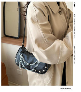 Bolso de mujer de estilo occidental de alta calidad con cremallera y borla simple, tipo bandolera. - Product Image 6