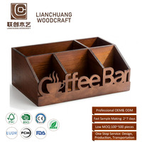 Organizador de Estação de Café para Bancada: Suporte de Cápsulas de Café e Cesto de Armazenamento para Condimentos em Madeira