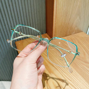 Gafas Rectangulares Qianai X3-0366 TR90 con Protección Anti Luz Azul para Mujer, Montura Mediana, Lentes AC - Product Image 2