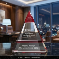 Trophée Pyramidal en Cristal Optique Rouge Albright, Personnalisable, Gravé, pour Récompense d'Excellence d'Entreprise et de Conquête de Conspérité