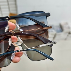 <span class=keywords><strong>Lunettes</strong></span> <span class=keywords><strong>de</strong></span> <span class=keywords><strong>soleil</strong></span> polarisées, grande réduction, <span class=keywords><strong>lunettes</strong></span> <span class=keywords><strong>de</strong></span> <span class=keywords><strong>soleil</strong></span> en métal, protection UV400 <span class=keywords><strong>de</strong></span> qualité supérieure pour hommes et femmes, design léger et tendance - Product Image 2