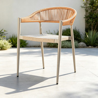 Ensemble de table et chaises de salle à manger empilables en osier moderne et écologique pour hôtel, villa, entrepôt, parc, utilisation en extérieur
