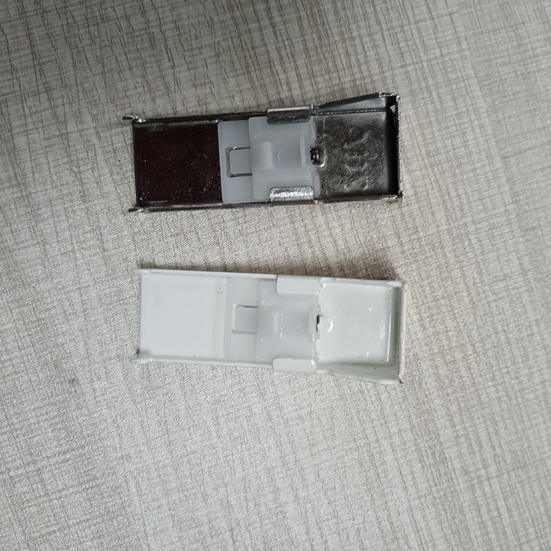 ติดผนัง