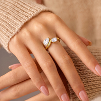 Anillo de Compromiso y Boda para Mujer, Exquisito y Único, Chapado en Oro de 14K, Plata 925, con Dos Piedras Ovaladas y de Pera, Circonita Cúbica