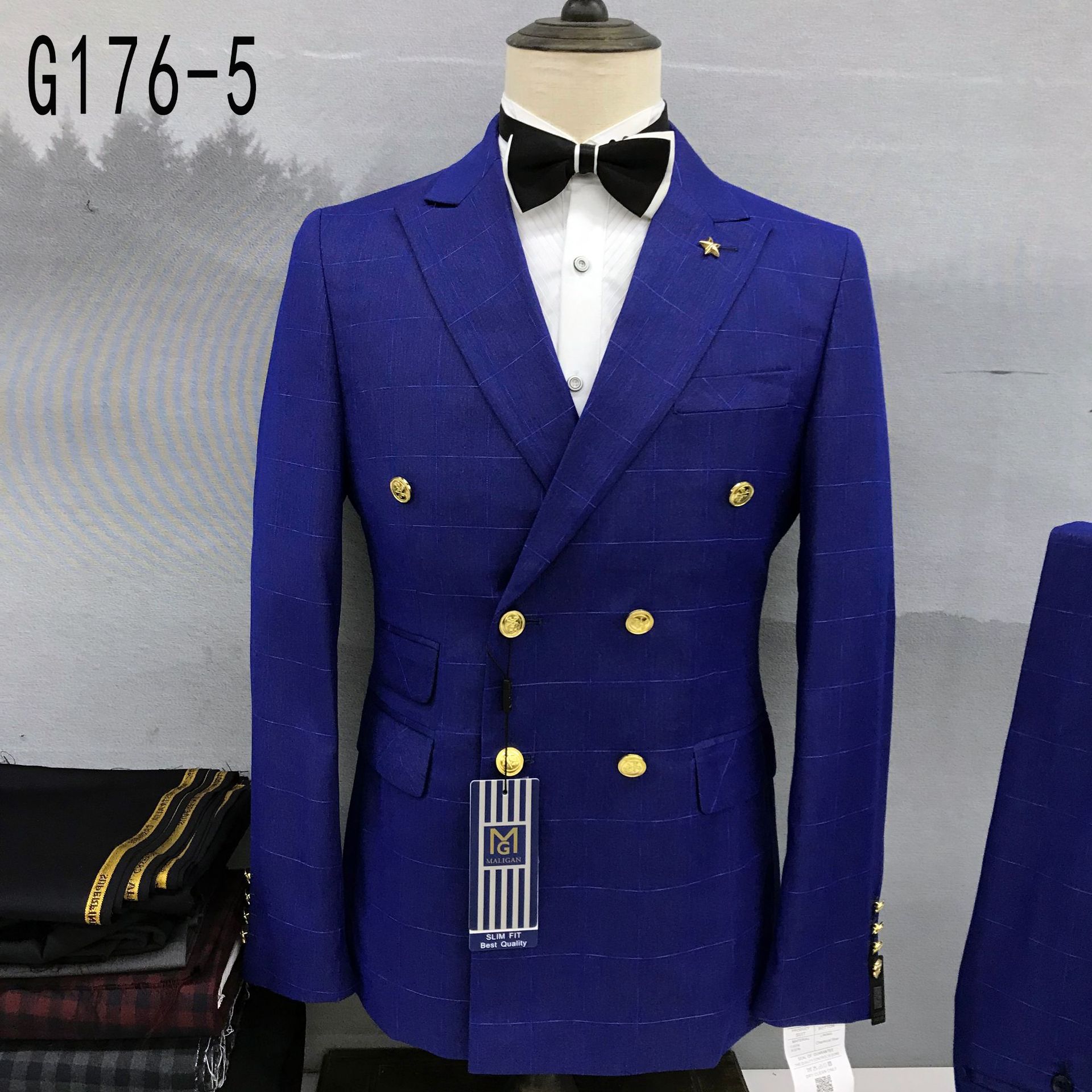 5 top + pantaloni blu scuro