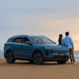 Jetour Mountain Sea L7 Coche eléctrico Híbrido de alto rendimiento Nuevo Vehículo de energía con caja de cambios automática y batería de litio - Product Image 6