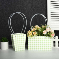 Boîte cadeau de fleurs pour la Saint-Valentin, panier de fleurs à main pour la fête des mères, sac en papier pour arrangement floral