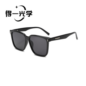 De Yi <b>Optics</b> Square Sunglasses UV400 PC Frame Unisex For Outings Cycling <b>Driving</b> - Product Image 2