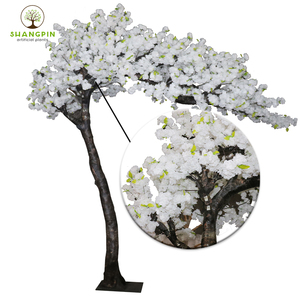 Usine professionnelle personnalisée artificielle grande fibre de verre fausse fleur fleur de cerisier arbre de mariage pour la décoration intérieure extérieure - Product Image 4