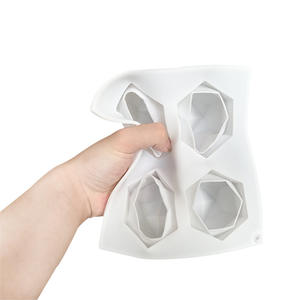 Molde <span class=keywords><strong>de</strong></span> vela <span class=keywords><strong>de</strong></span> bola <span class=keywords><strong>de</strong></span> diamante, cuatro Bolas Mágicas consecutivas, <span class=keywords><strong>Cubo</strong></span> <span class=keywords><strong>de</strong></span> <span class=keywords><strong>Rubik</strong></span>, forma geométrica, mousse <span class=keywords><strong>de</strong></span> chocolate, molde <span class=keywords><strong>de</strong></span> silicona para hornear - Product Image 4