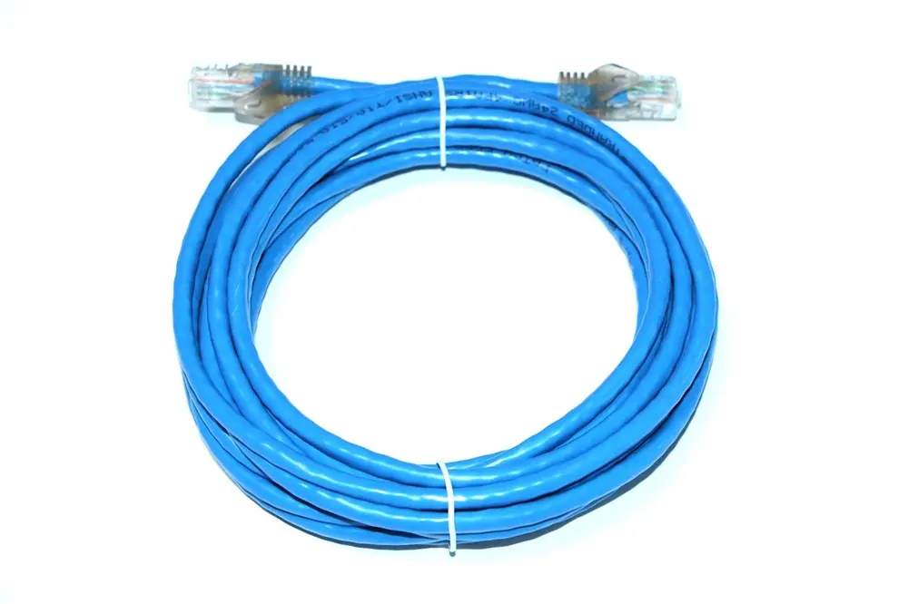 XXD Spot goods Cat5e Cat6 cable de red cable Ethernet de color azul 5m de longitud CCA 24AWG Cable de conexión