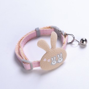 Lindo estilo cartón suave gato <span class=keywords><strong>Collar</strong></span> sólido poliéster correa para mascotas con campana elegante patrón sólido - Product Image 4