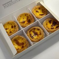 Boîtes en papier alimentaire pour le thé de l'après-midi blanc personnalisé Boîte d'emballage à emporter pour tarte aux oeufs repas gaufres Cadeaux Petit Four au chocolat personnalisés avec logo