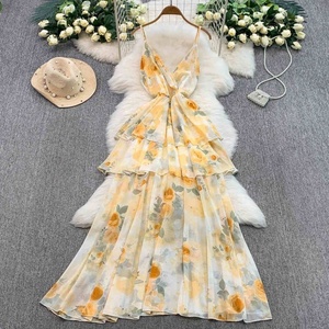 2025 français rose Rose imprimé col en v licou robe femmes été vacances taille gâteau robes décontractées - Product Image 4