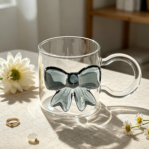 Tasse <span class=keywords><strong>à</strong></span> <span class=keywords><strong>eau</strong></span> transparente en <span class=keywords><strong>verre</strong></span> borosilicate <span class=keywords><strong>rose</strong></span> de luxe léger avec grand nœud, poignée et design moderne, résistante aux hautes températures - Product Image 5