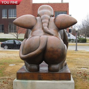 Escultura de Bronce de Tamaño Real de una Mujer Gorda, Famosa, al Aire Libre, de <span class=keywords><strong>Fernando</strong></span> Botero en Medellín, en Venta - Product Image 4