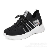 Chaussures de course pour femmes, légères, à semelle souple, pour adultes, décontractées, pour la marche en extérieur, chaussures de basketball, avec amorti et talons compensés