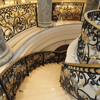 Designs de rampes d'escalier intérieurs de style palais haut de gamme en fer forgé pour l'Afrique