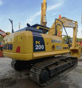 KOMATSU original PC200-8 le Japon a utilisé l'excavatrice de KOMATSU PC200 a utilisé le prix bon marché d'excavatrice à vendre - Product Image 1
