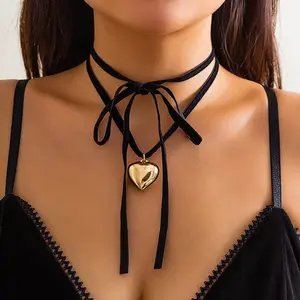 Long Pull-out Love Choker Necklace Women's Collar Versatile Heart-shaped Pendant Velvet Lace Up