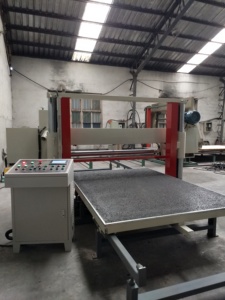 1650mm Breite Horizontale Schaumstoffschneidemaschine 11,5kW Benutzerfreundlich - Product Image 3