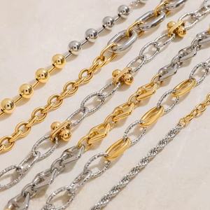 Bracciale a Catena Bicolore Minimalista J&D Impilabile Placcato Oro 18k Gioiello Delicato da Sposa Estetica Moderna a Strati di Tendenza - Product Image 5
