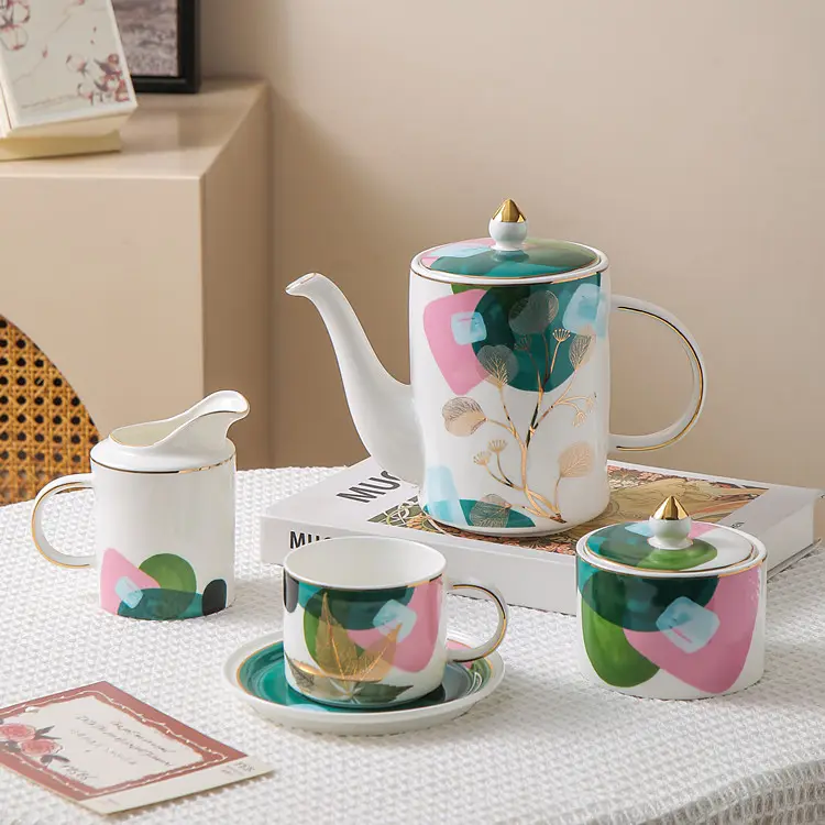 Nouveau design en gros ensemble de tasses à café sucre pot à lait cruche à café service à thé ensemble de tasses à théière en céramique