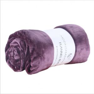 Luxury Eco-Friendly Plush Jacquard Flannel Throw <b>Blanket</b>-Cozy Warm All-Season Home Decor & Travel Bedding - Product Image 3