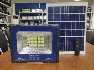 Projecteur solaire LED SMD 800W IP67, corps en ABS, batterie au lithium polysilicium, capteur photocellule, angle de faisceau 120°, certifié CE, 5000K - Product Image 6