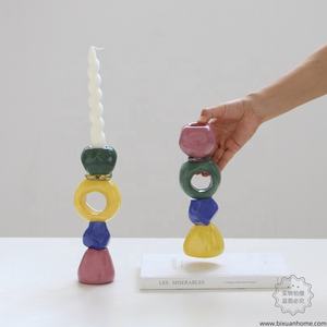 Portavelas <span class=keywords><strong>de</strong></span> Cristal Artístico Soplado a Mano Bixuan, Diseño <span class=keywords><strong>de</strong></span> Guijarros Apilados, Color Opaco, Estilo Moderno Memphis Escultural - Product Image 1