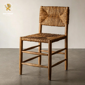 Sedia da Pranzo in Legno Massello Intrecciato Stile Rustico per Arredamento Commerciale di Caffè e Ristoranti - Product Image 1