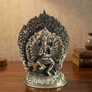 Estatua de Ganesha de Latón Chapado en Oro Tallada a Mano por 16 Artistas, Hecha en Nepal para Decoración Religiosa Festiva - Product Image 3