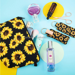 Bolsa de maquillaje duradera con cierre de cremallera, neopreno suave a la moda para neceser, soporte para bálsamo labial, llavero, cosmético de girasol - Product Image 4