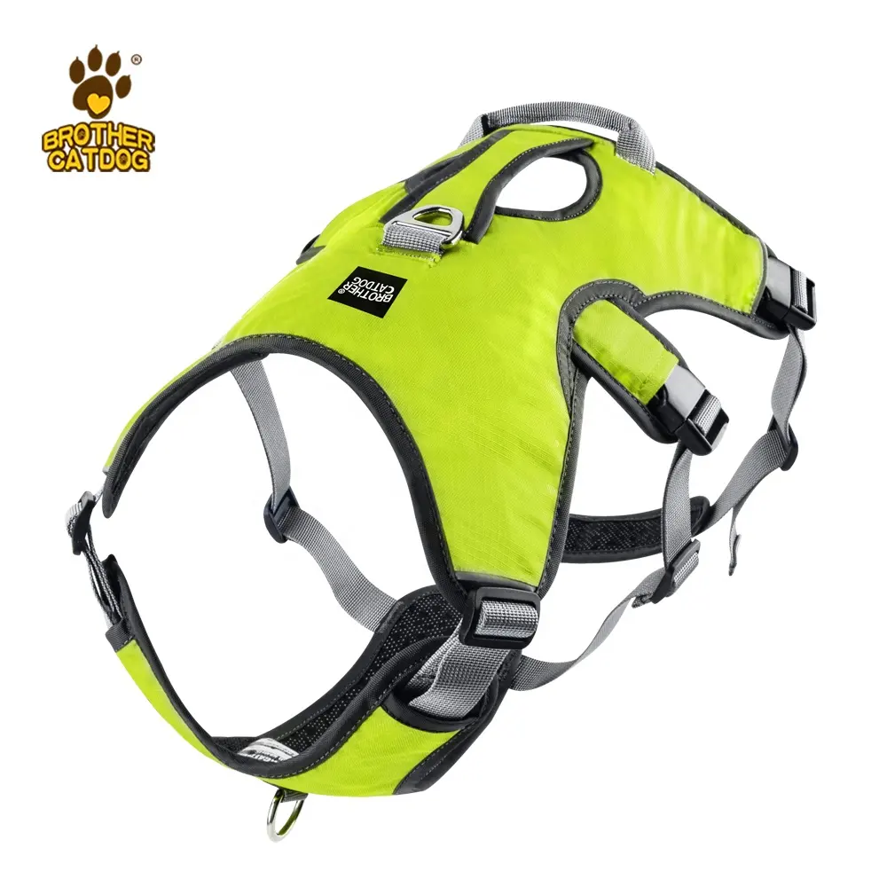 Cute pets out walking the street can be customized heavy-duty dog harness personalized luxury adjustable dog weighted traction h