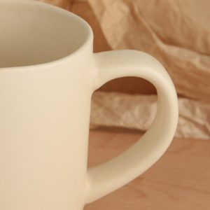Wholesale Waved Design 500Ml <strong>Large</strong> Capacity White Porcelain Coffee Ceramic Mug Diner Mugs <strong>Cups</strong> <strong>for</strong> <strong>Tea</strong> Latte Cappuccino Milk - Product Image 4
