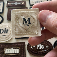 Insigne en chenille brodé 3d personnalisé applique de chapeau en dentelle avec bâton à repasser sur étiquette d'applique à paillettes brodées