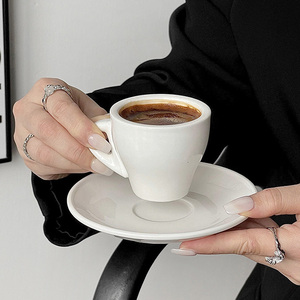 Tasses à café miniatures de style italien 80 ml, ensemble tasse et soucoupe en céramique blanche pour expresso - Product Image 3