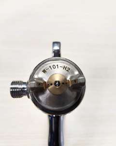 Pistolet de pulvérisation de peinture argentée de qualité supérieure W-101 W-71 pour métaux, avec garantie de 2 mois, idéal pour l'automobile et le mobilier - Product Image 3