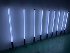 Tubo LED Pixel Inalámbrico Recargable de 360° con Control DMX, Tubo LED de Color Completo para Bodas, Luz RGBWA 5 en 1 - Product Image 3