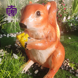 Lampe 3D en forme d'écureuil personnalisée IP65 avec corps en résine PVC transparente et fibre de verre pour les décorations extérieures de jardin, de mariage, de Diwali, de Ramadan - Product Image 4