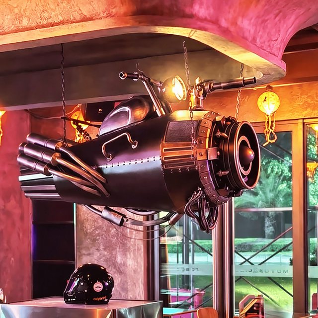 Vintage Industrial Style Steampunk Space Motorcycle Model Ceiling Hanging Decoration for Bar Nightclub Restaurant Art Decor