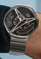 Montres en acier étanches avec cadran squelette et calendrier, mouvement japonais similaire, conception d'usine et personnalisation par lots pour la marque des clients