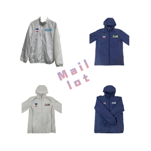 Тренировочный Спортивный Плащ с застежкой на пуговицах, большие карманы и изолированный комфорт для тренировок и ежедневных тренировок - Product Image 6