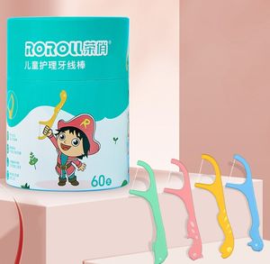 Floss Stick per Bambini con Design Cartoonesco in Materiale HIPS, Impugnatura Antiscivolo, Delicato per Gengive Sensibili, Uso Orale, 60 Pezzi Monouso - Product Image 3