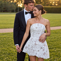 Robe de mariée courte 2-en-1 avec cape détachable, appliques florales 3D en dentelle, bustier, mini-robe de mariée 2026, vente en gros personnalisée