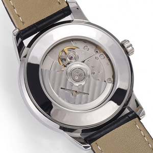 Elegante Reloj de Vestir con Números Romanos Antiguos para Hombre, con Esfera de Agujas, Caja de Acero Inoxidable Negra, Correa de Cuero, Reloj de Cuarzo - Product Image 6