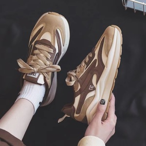 Chaussures de papa Aiken - baskets de sport décontractées à semelle épaisse, tendance printemps-automne, adaptées à toutes les occasions. - Product Image 3