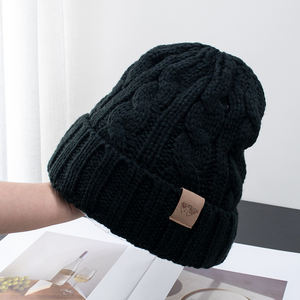 Unisex <b>Winter</b> Knitted <b>Hat</b> with Fur Lining and 3D Embroidered Maple Leaf Dot Pattern Beanie <b>for</b> Men and <b>Women</b> Warm and Casual - Product Image 2