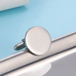 Boutons <span class=keywords><strong>de</strong></span> <span class=keywords><strong>manchette</strong></span> vierges en acier inoxydable, boutons <span class=keywords><strong>de</strong></span> <span class=keywords><strong>manchette</strong></span> avec logo personnalisé, pinces à <span class=keywords><strong>cravate</strong></span> rondes <span class=keywords><strong>et</strong></span> carrées avec cœur, bijoux à bricoler soi-même pour hommes, vente en gros - Product Image 6