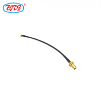 Prise mâle MMCX à angle droit à 90 degrés vers la cloison femelle SMA pour câble rf RG174 Pigtail Jumper câble d'extension